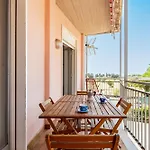 公寓 Guesthost - Seaside Escape - Cozy In