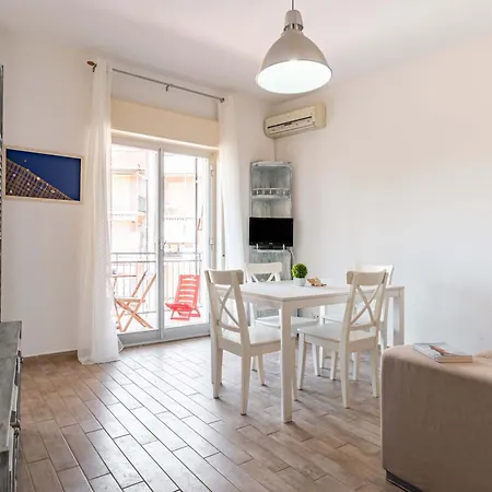Seaside Escape - Cozy In *