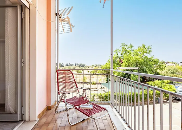 Seaside Escape - Cozy In